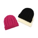 Women's Moving Cables Knit Hat